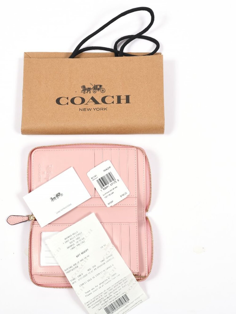 Coach x Disney 101 Dalmatians Pink Leather Zip Around Wallet 91191 NWT Box - Picture 5 of 5